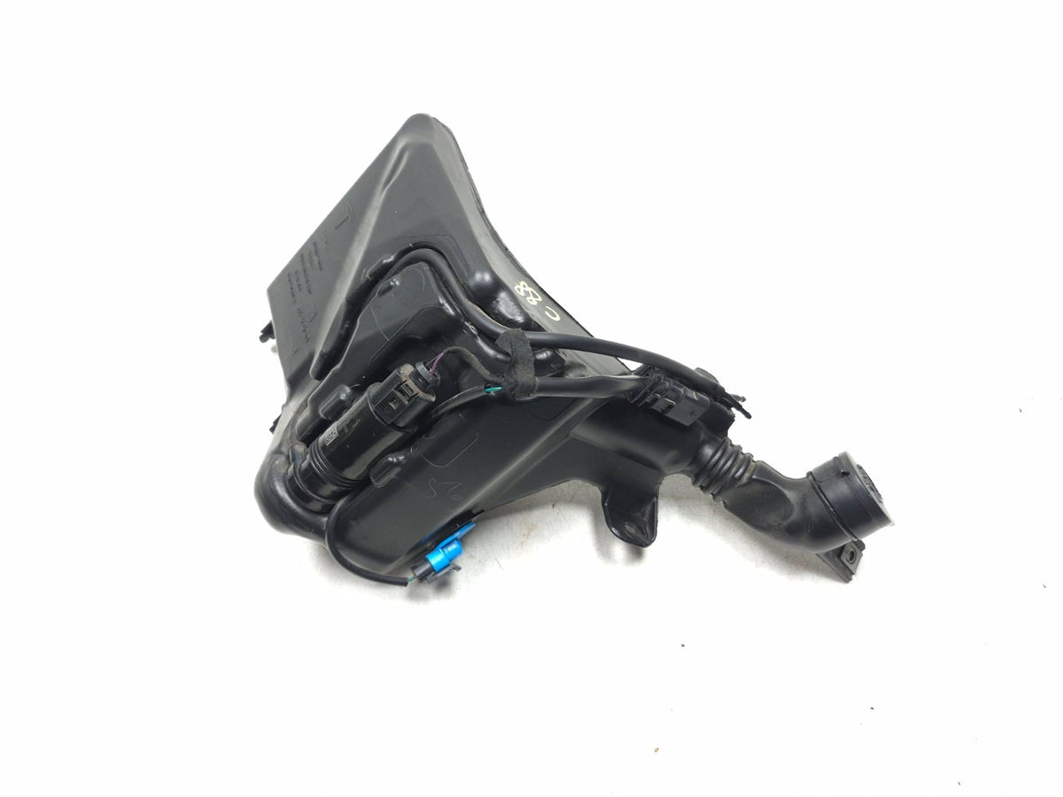 2018 Tesla Model 3 Washer Fluid Reservoir 1090850-00-e OEM