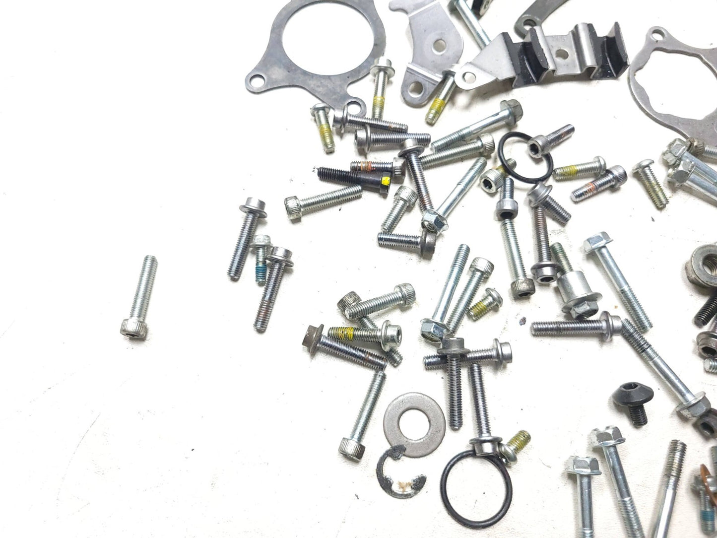 2022-2024 Yamaha Yzf-r7 Yzfr7 Engine Misc Bolt Hardware Screw OEM