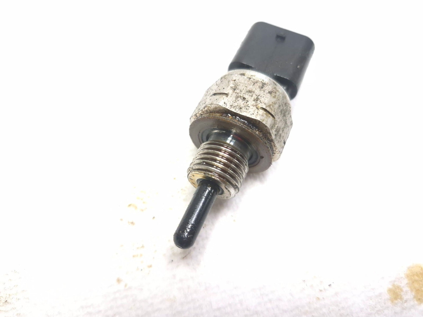 2021 Alfa Romeo Giulia Oil Pressure Sensor & Camshaft Position Sensor Pair OEM
