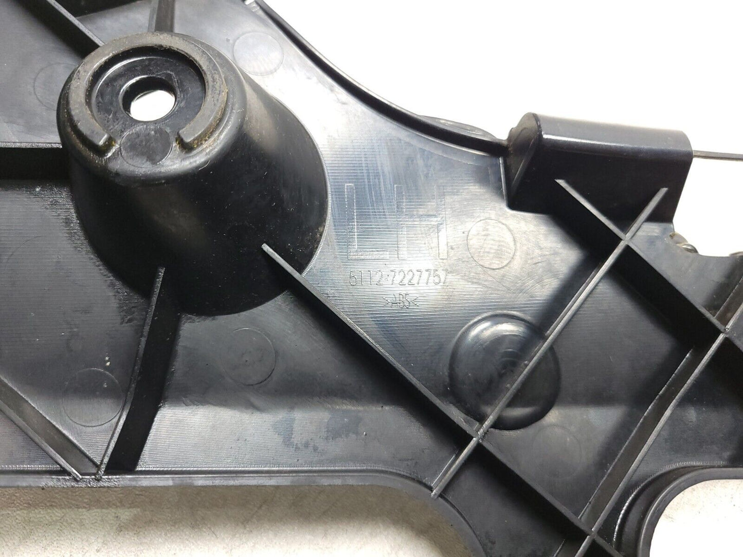 2009 - 2013 BMW X5 E70 Rear Bumper Mount Bracket Left & Right 2pcs OEM