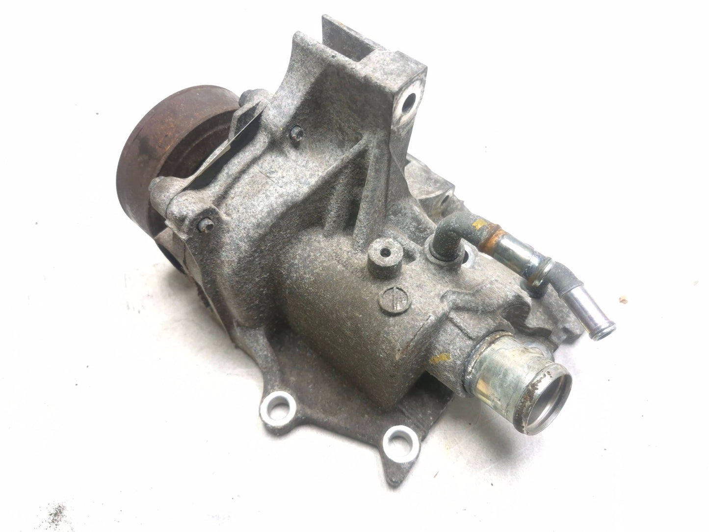 2015 Nissan Juke Water Pump Thermostat Housing 11061-bv80b OEM