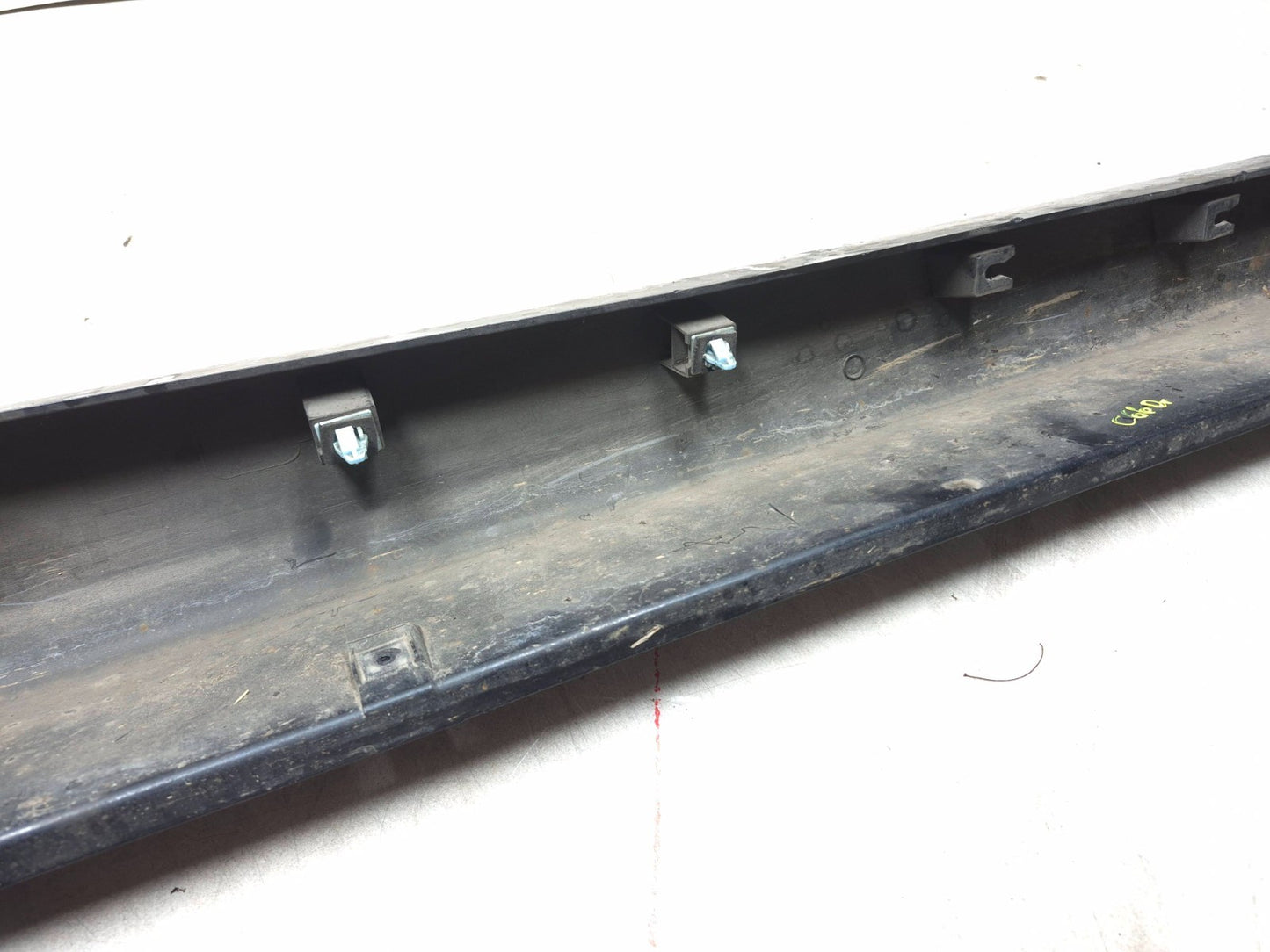 2012 Hyundai Sonata Left Driver Side Skirt Rocker Panel Molding OEM