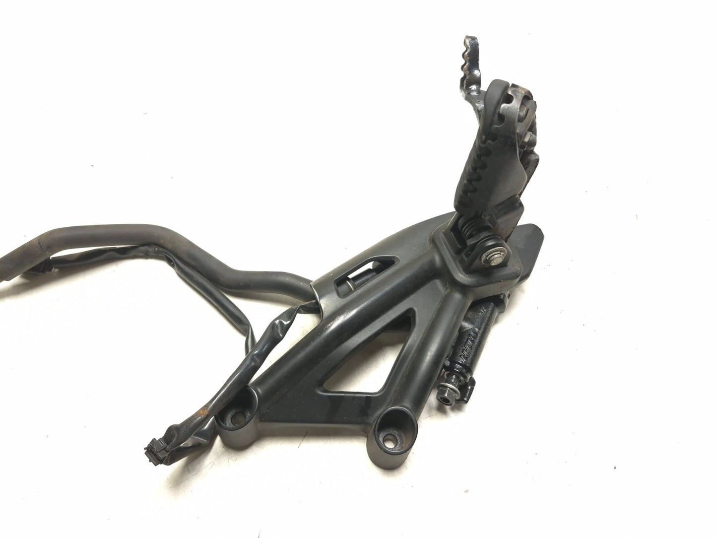 2017 Honda Cmx300 Rebel Front Right Footrest W/ Brake Cylinder Assy OEM