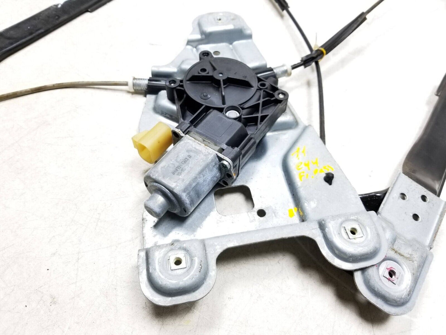 2010 2011 Chevrolet Equinox Window Regulator & Motor Front Passenger Side Rh OEM