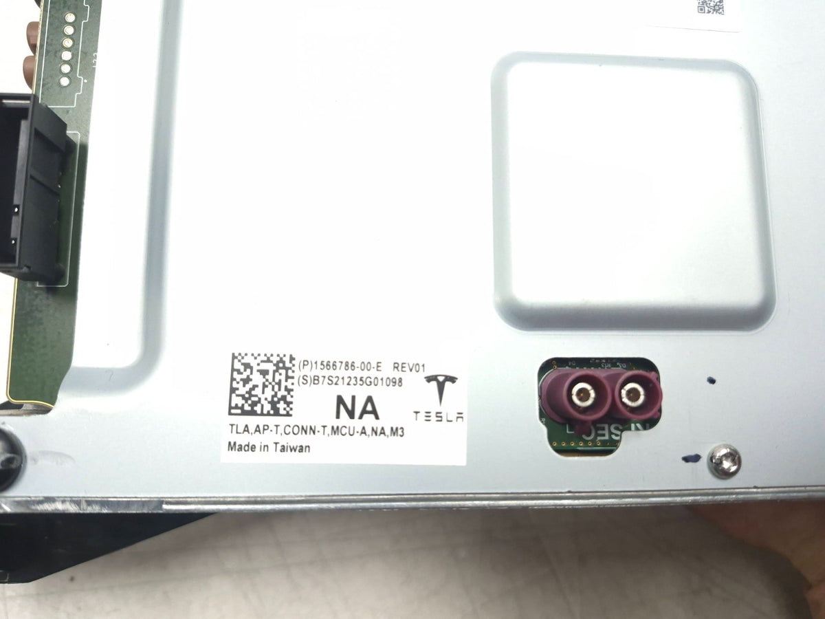 2021 Tesla Model 3 Mcu Media Control Module OEM 1566786-00-e OEM