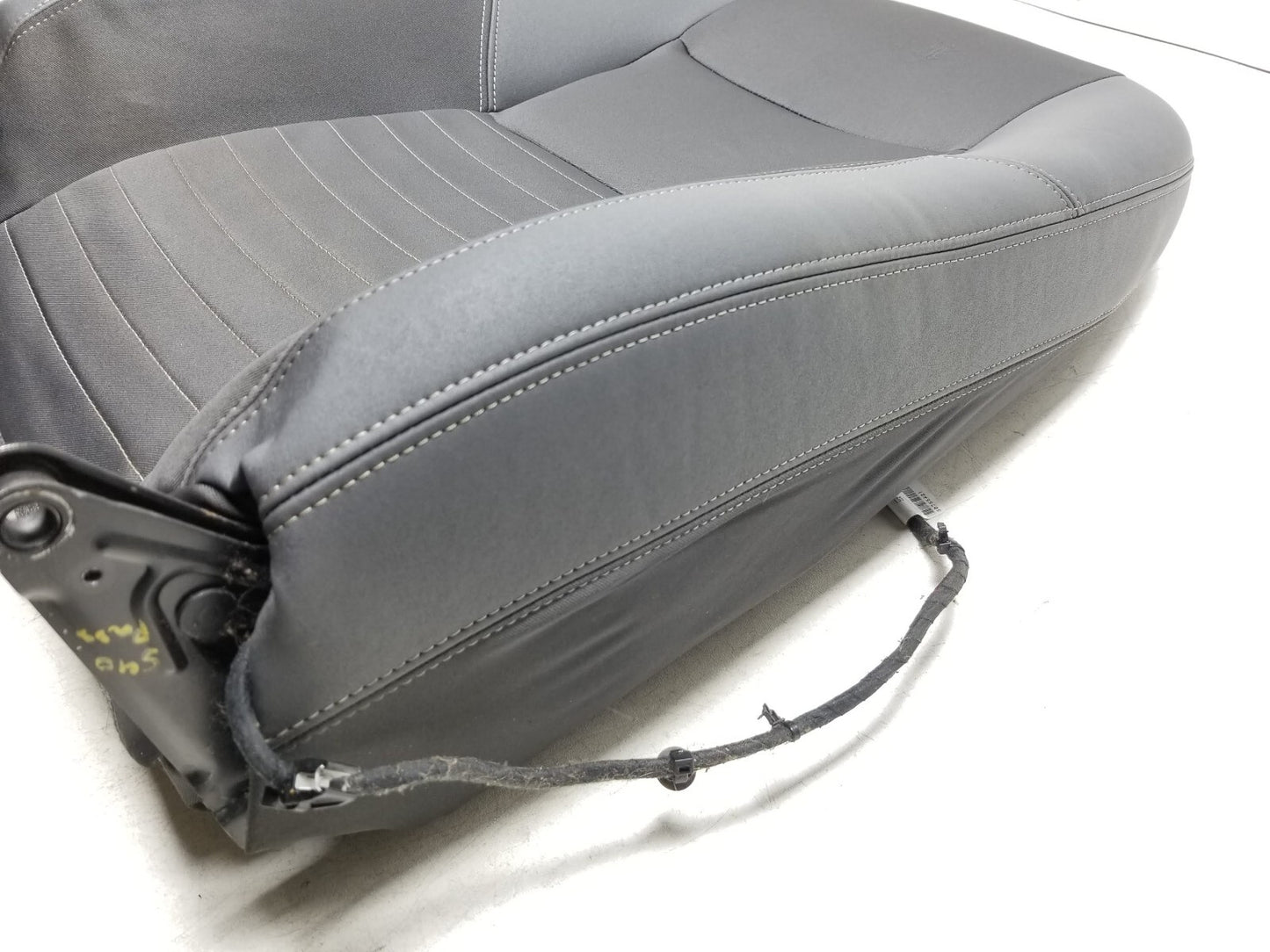 2003 - 2007 Volvo S40 Upper Seat Cushion Front Passenger Side Right OEM