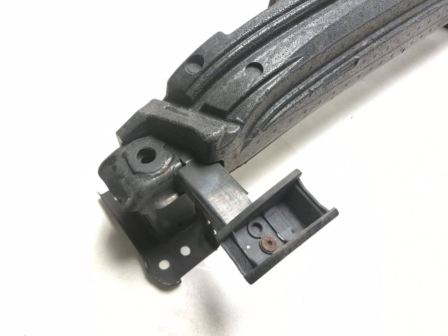 2011 Volkswagen Tiguan 2.0l Front Bumper Reinforcement OEM