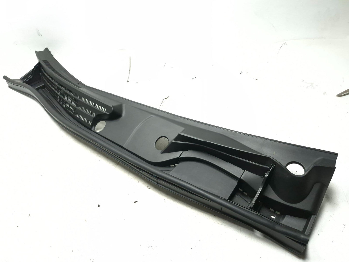 2010 Lexus Hs250h Windshield Wiper Cowl Vent Trim Panel Grille 55708-75020  OEM