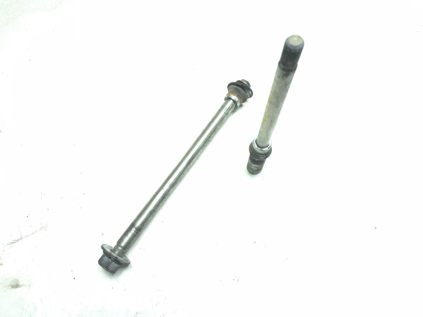 2015 Suzuki Gw250 Inazuma 250 Wheel Axle Front & Rear Pair OEM