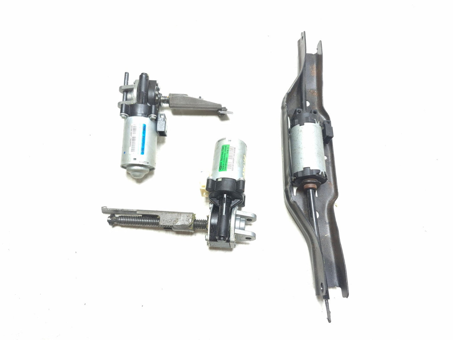 2018 Chrysler 300 Front Seat Adjustment Motor Right Passenger Side 3 Pcs OEM