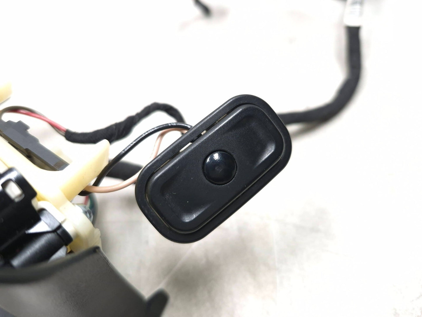 2013 Dodge Grand Caravan Steering Wheel Control Switch Button Oem✅