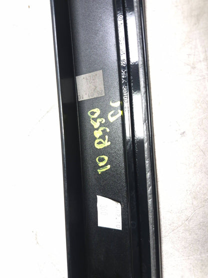 2010 Mercedes-benz R 350 Rear Quarter Window Molding 2pcs OEM