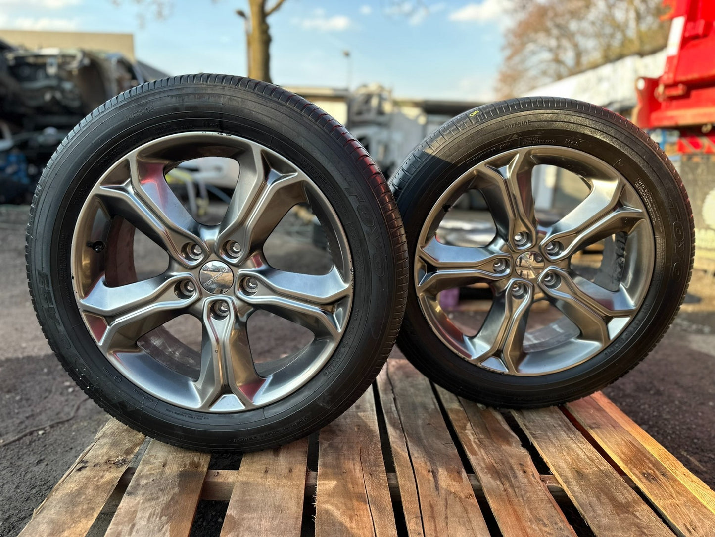 2017 Dodge Journey Wheel Rim 19" W/ Tire Toyo 225/55r19 2pcs OEM