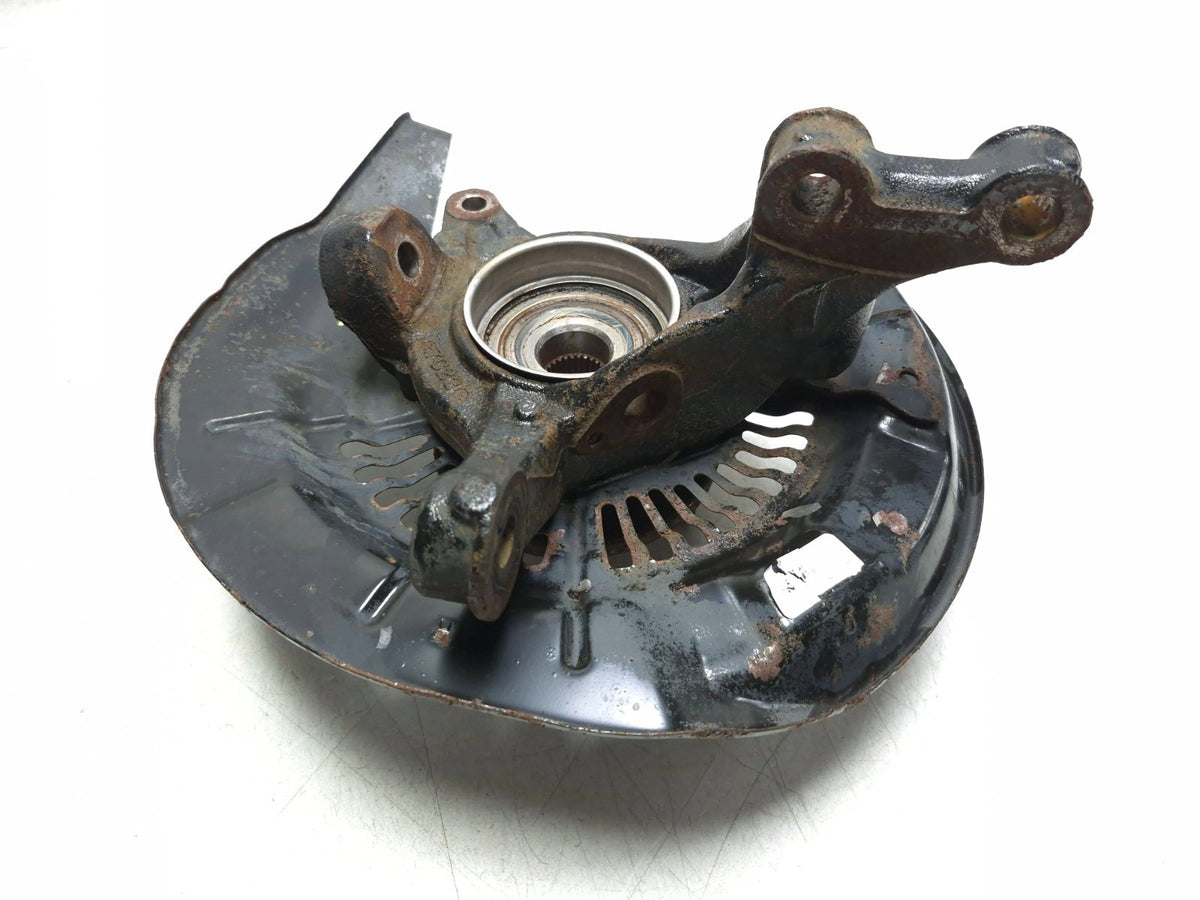 2017 Toyota Highlander Front Spindle Knuckle W/hub Right Passenger Side OEM