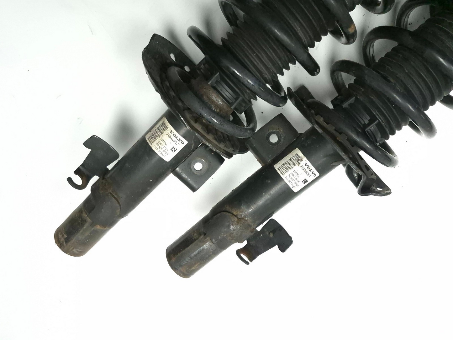 2013 Volvo S60 T5 Front Left Right Strut Shock Spring OEM
