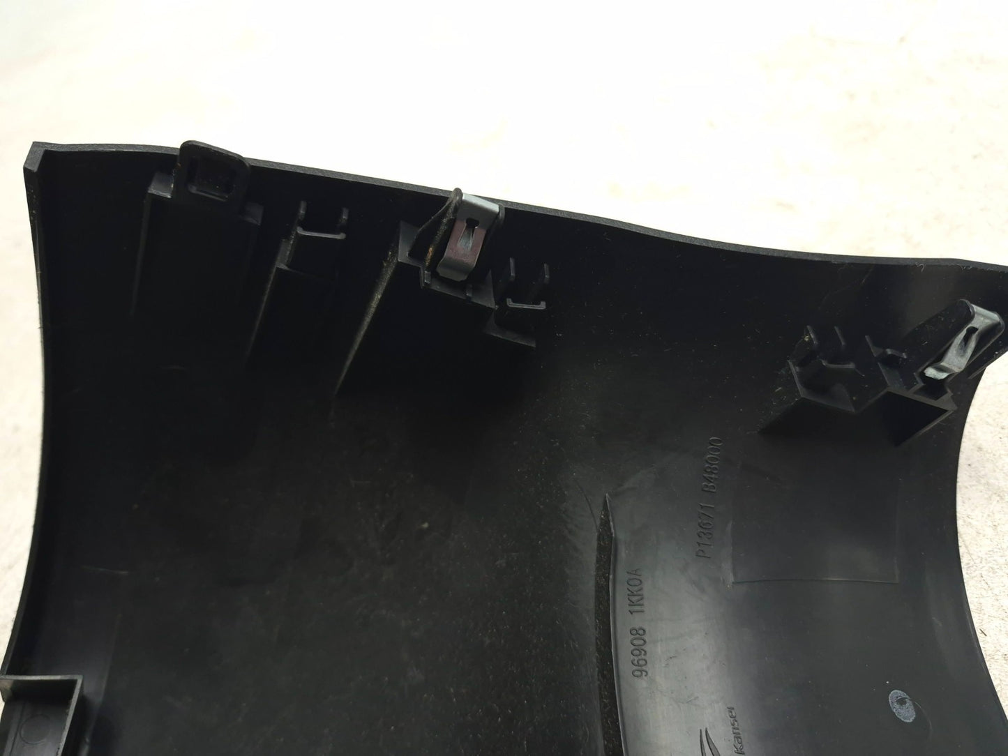 2015 Nissan Juke Center Console Trim Rear OEM ☑️