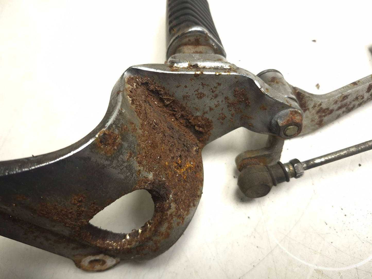 1997 Honda Magna Vf750 Front Left Foot Peg & Bracket W/ Shifter Lever OEM