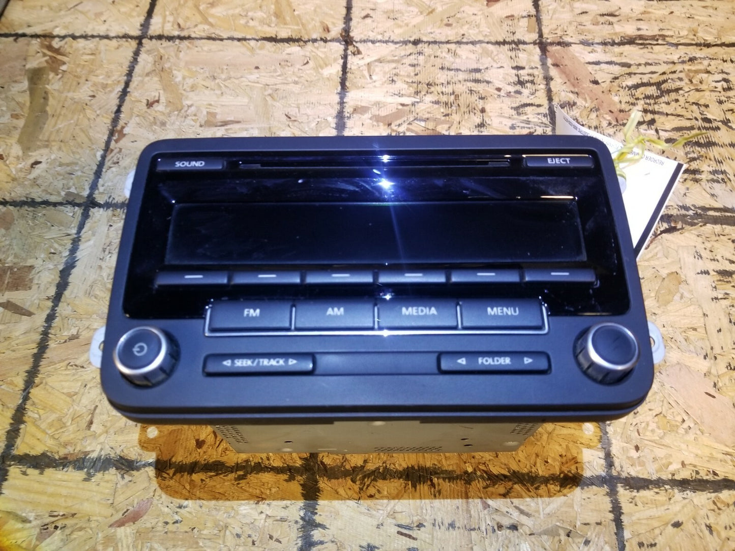 2012 Volkswagen Passat Audio AM FM Radio Cd Player Receiver OEM