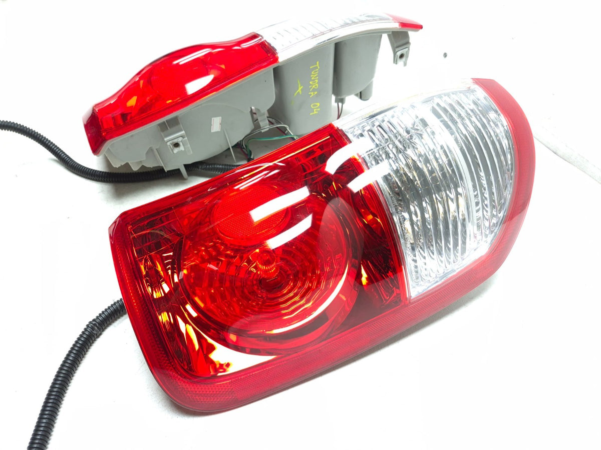 2004 Toyota Tundra Rear Outer Tail Light Left & Right OEM
