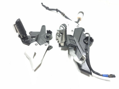 2018 Kawasaki Ninja 650 Ex650 Front Footrest W/master Cylinder Left & Right OEM