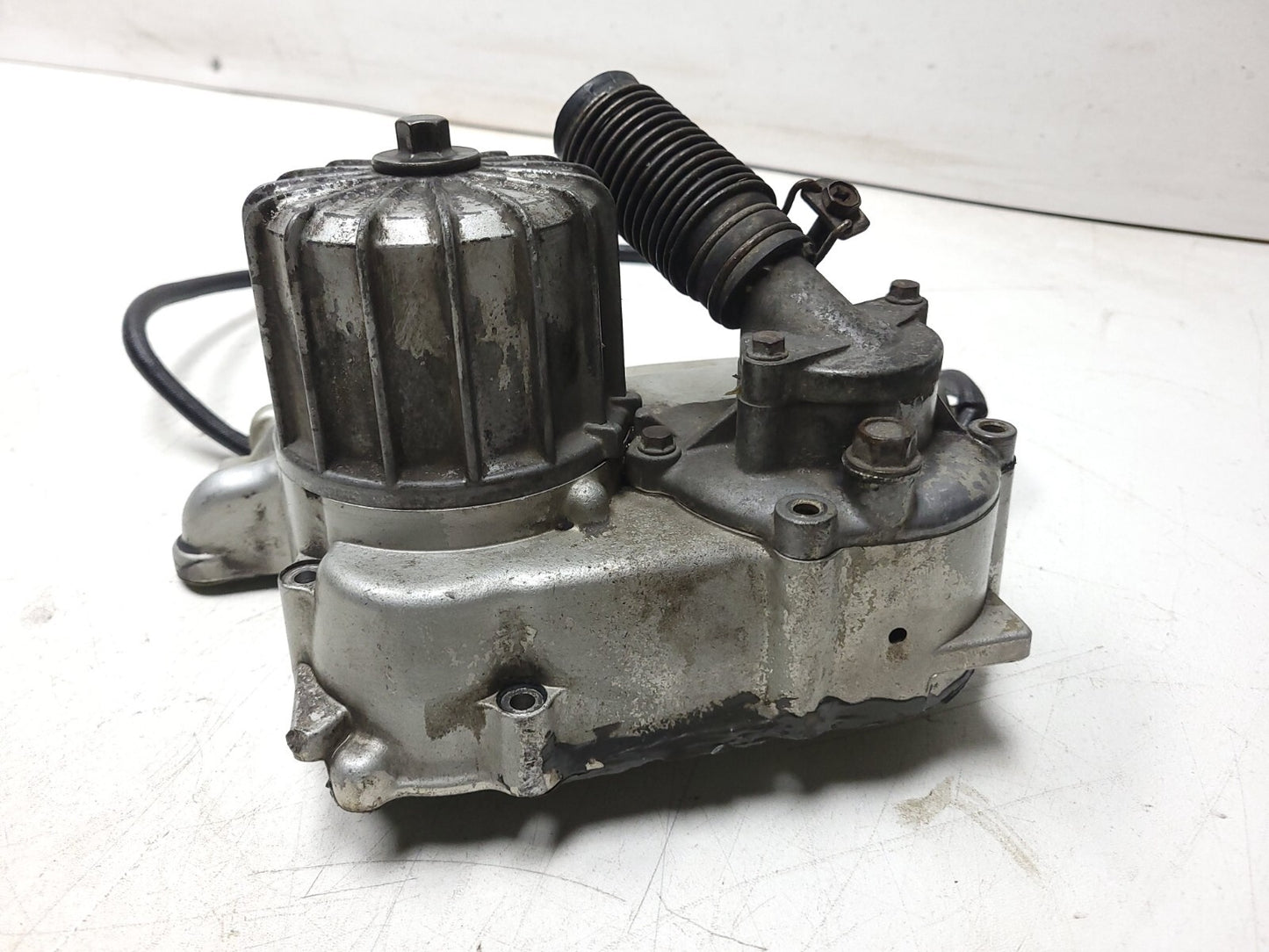 1984 - 1987 Honda Gl1200 Goldwing Engine Oil Filter Housing OEM