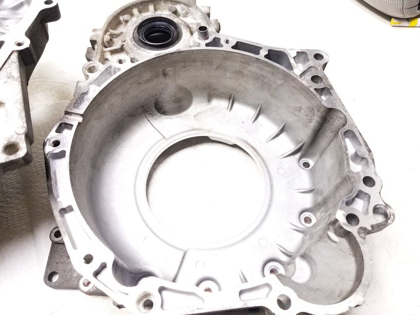 2014 - 2016 Kia Soul Automatic Transmission Housing OEM