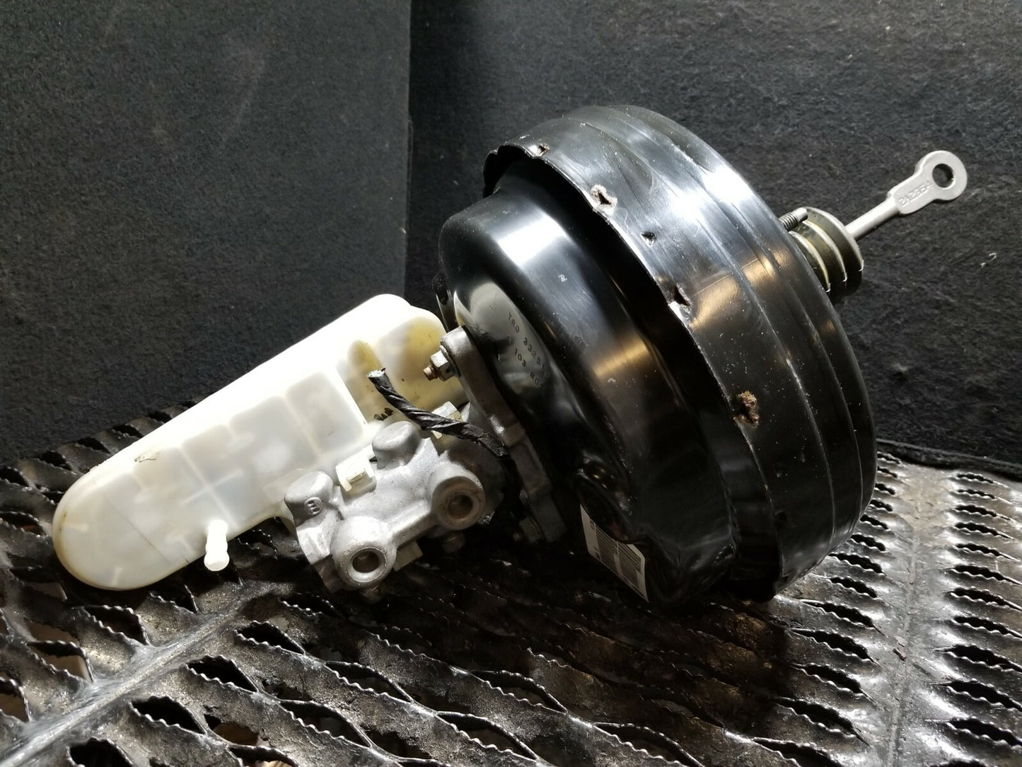 2011 Chrysler 200 Cabrio Power Brake Booster W/ Master Cylinder OEM
