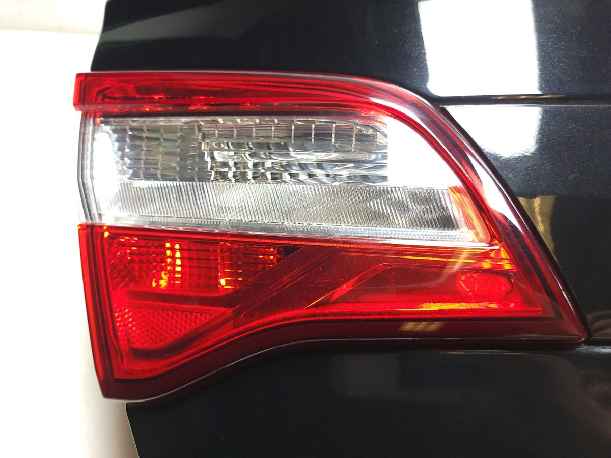 2015 - 2019 Subaru Legacy Trunk Lid Oem. Local Pick Up Only
