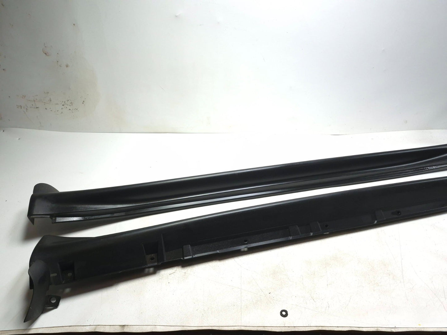 2015 Nissan Juke Rocker Panel Skirt Molding OEM