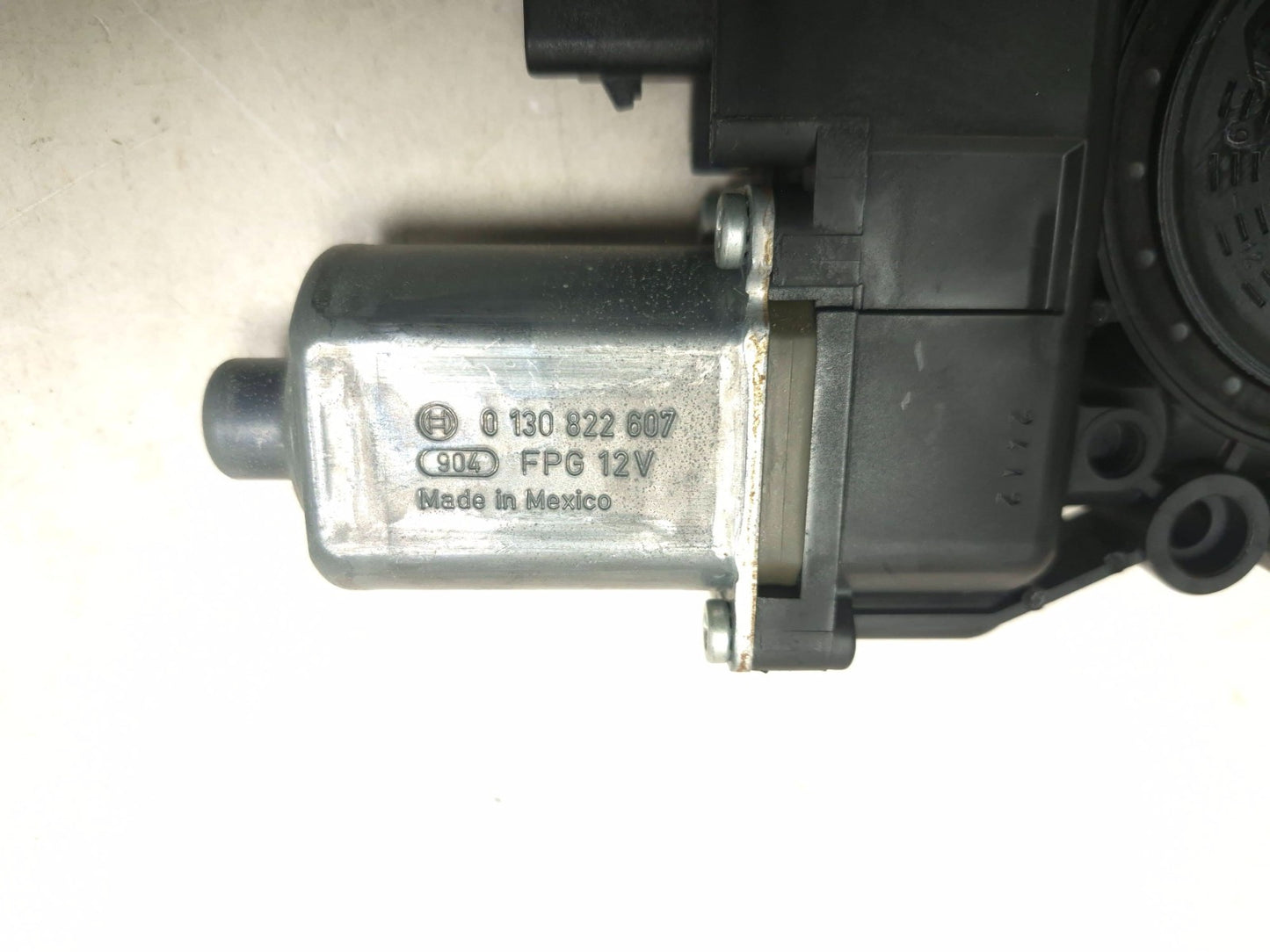 2012 Hyundai Sonata Front Driver Door Window Motor OEM