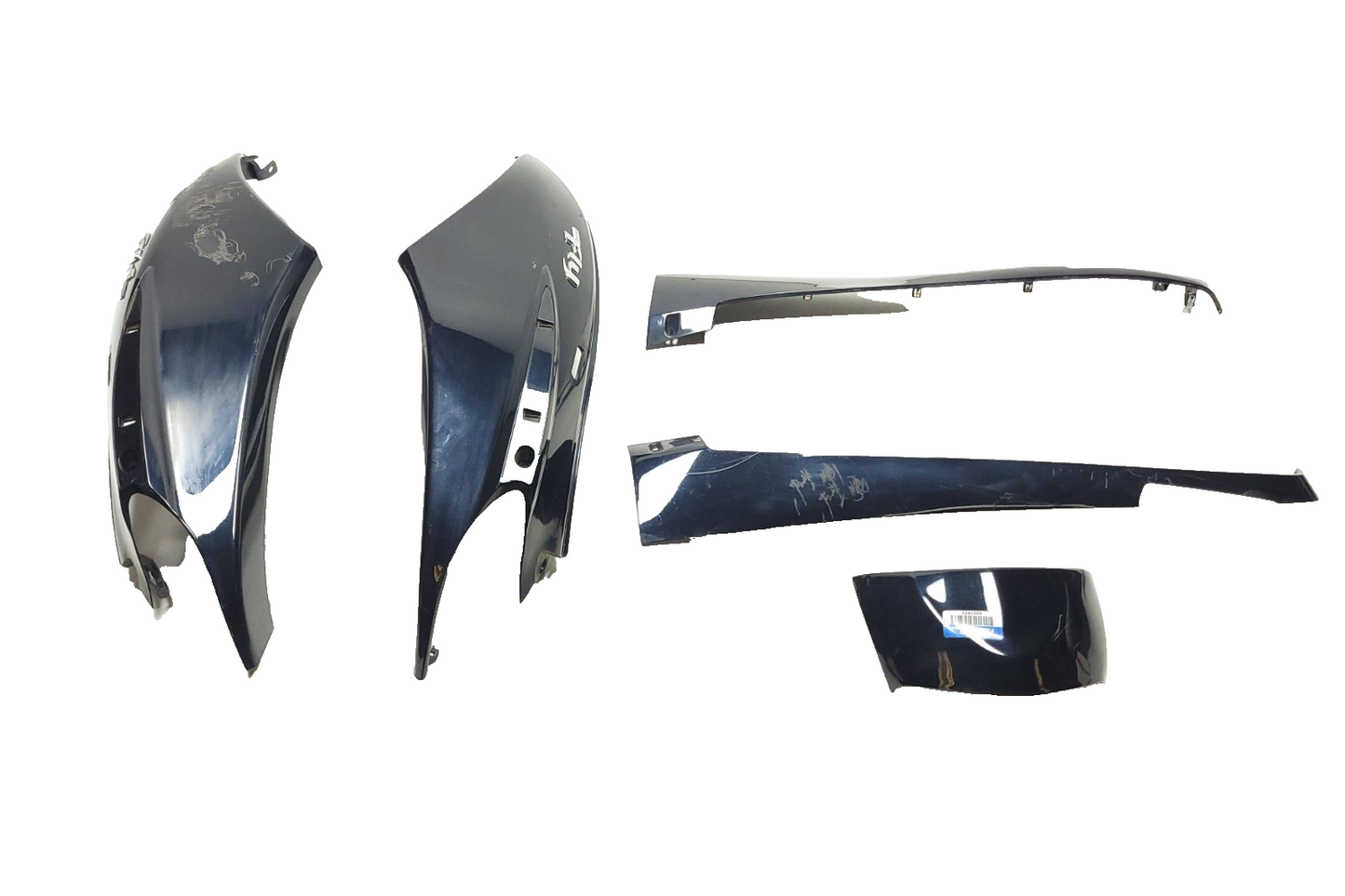 2017 Piaggio Dashboard Lid & Fly Side Fairing Panel Left & Right 5 Pcs OEM