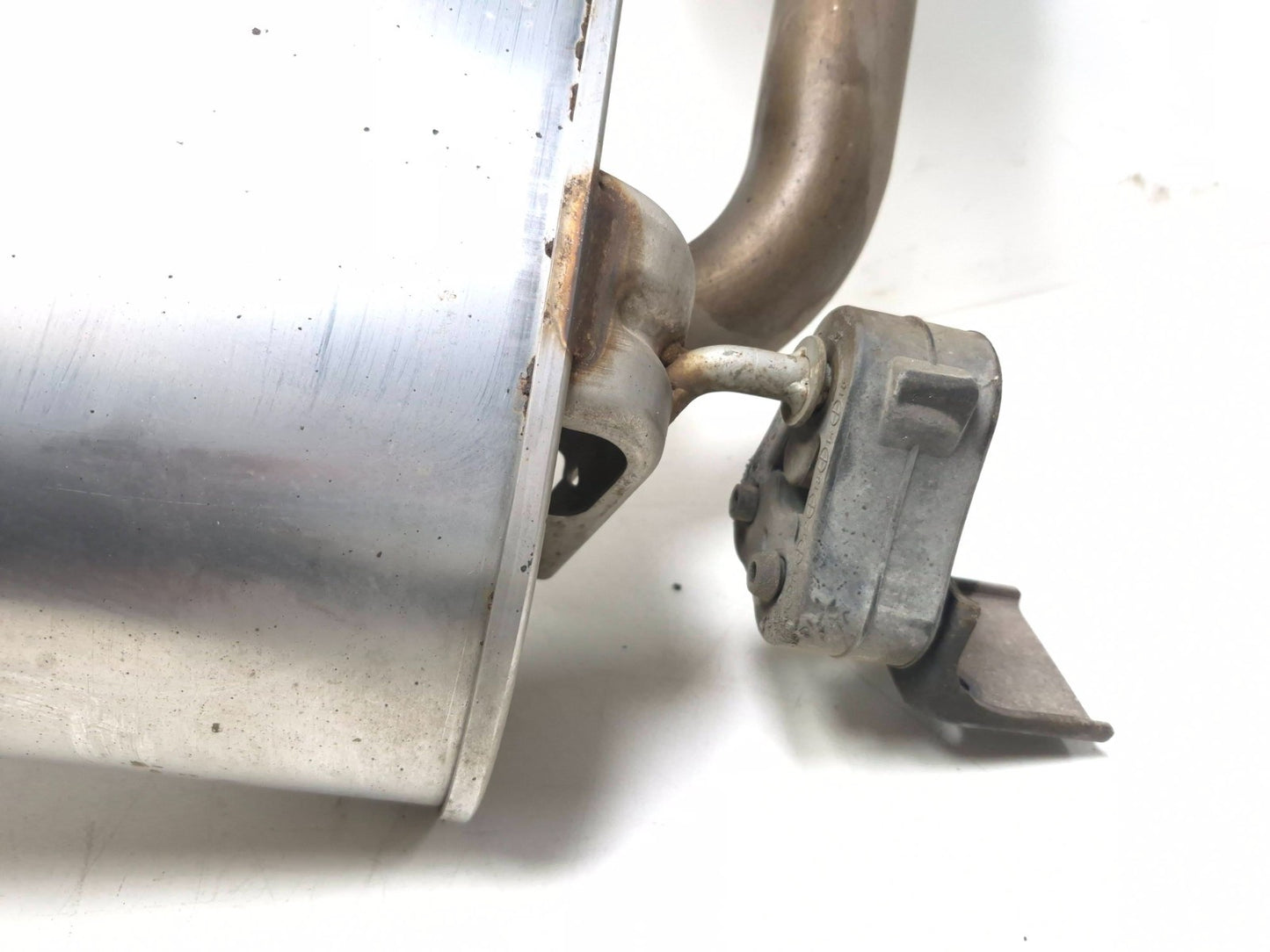 2013 Hyundai Genesis Rear Exhaust Muffler OEM