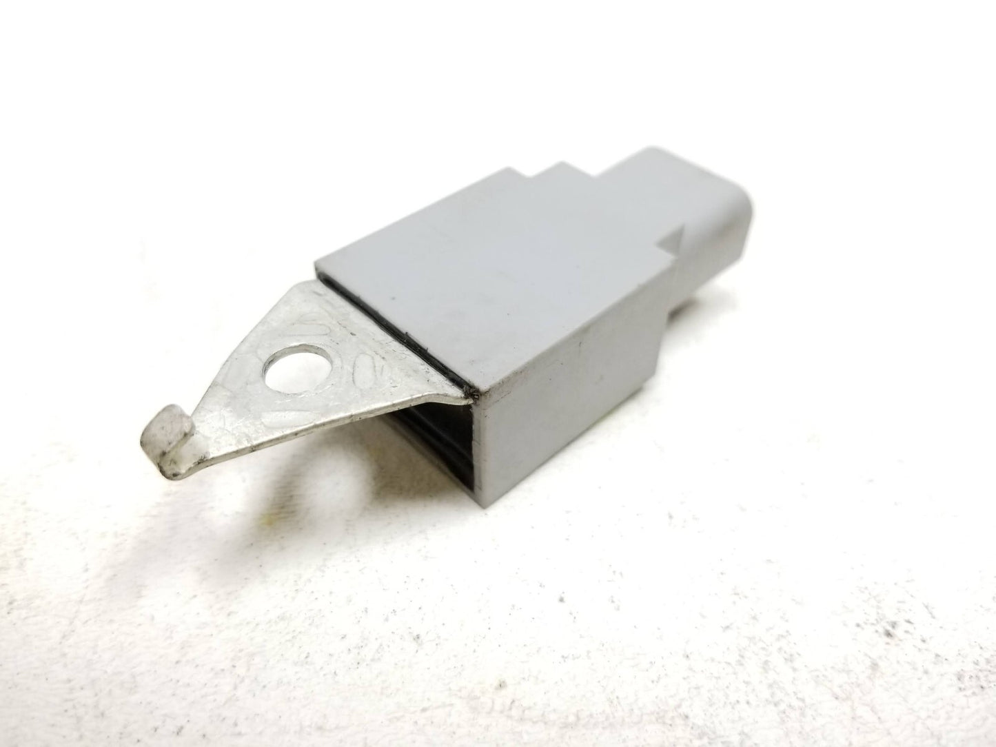 2007 - 2011 Toyota Camry Radio Receiver Relay 90980-a4002 250/2.0  OEM