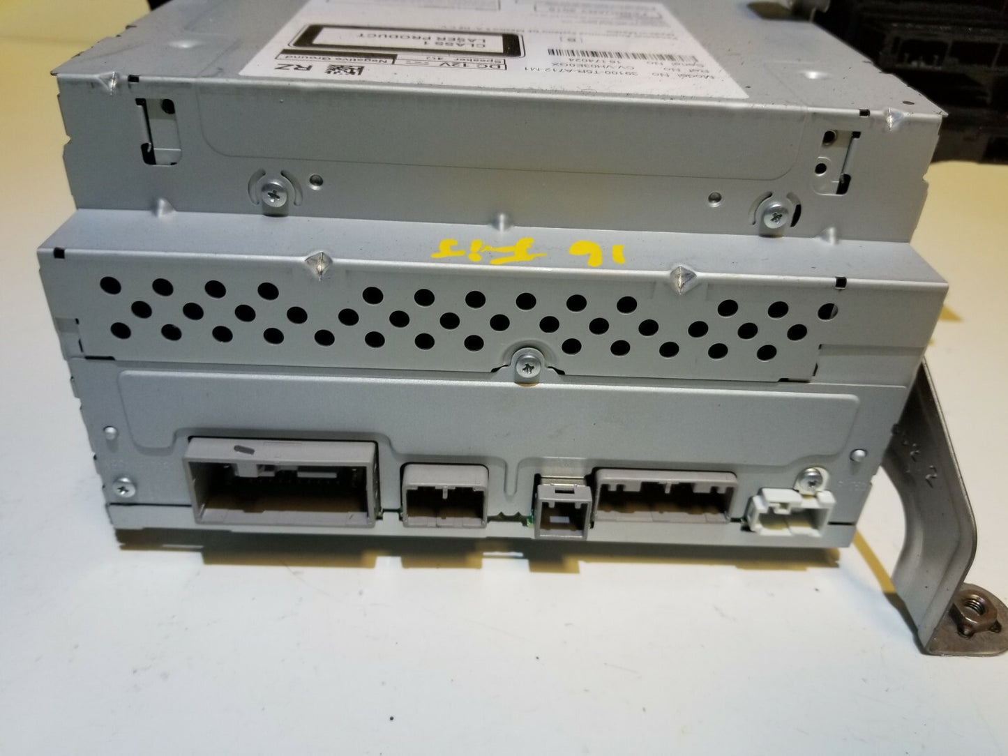 2016 Honda Fit Radio Receiver AM FM Cd Player OEM