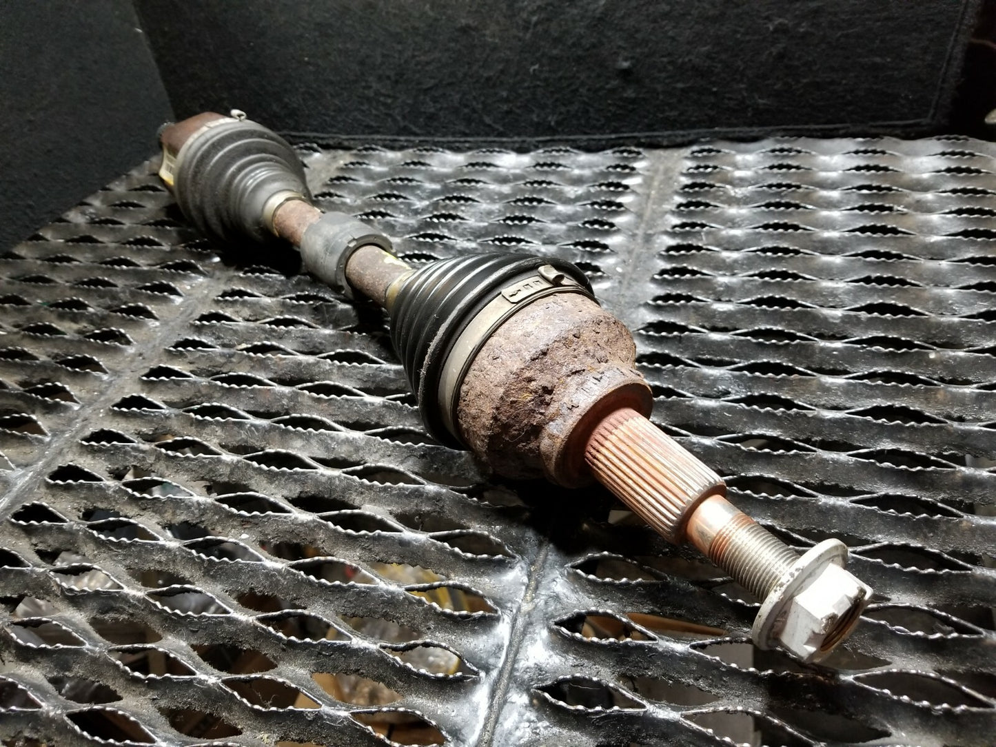 2007 Chrysler Sebring Front Axle Shaft 2pcs OEM