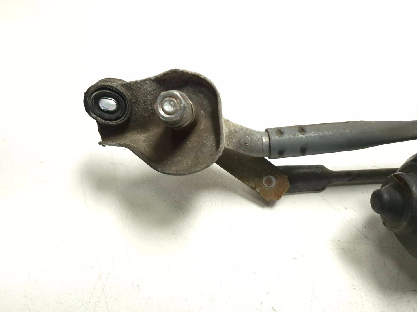 2007 Toyota Corolla Windshield Wiper Motor W/ Linkage OEM