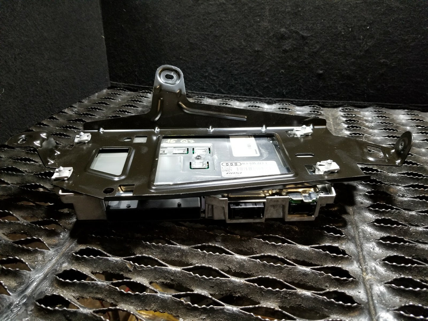 2015 Audi Q7 3.0l Radio Audio Amplifier OEM