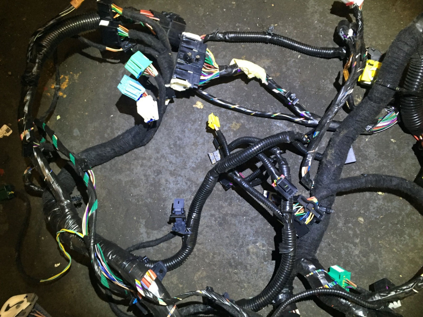 2011 Chevrolet Equinox 3.0l Instrument Panel Dash Wiring Harness OEM