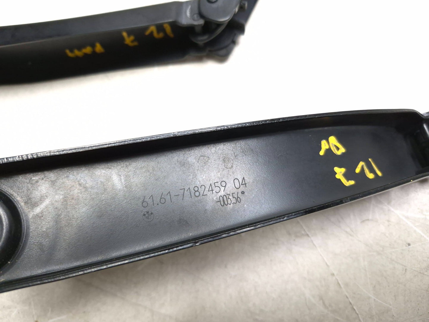 2012 BMW 750li Windshield Wiper Arm Pair Oem✅