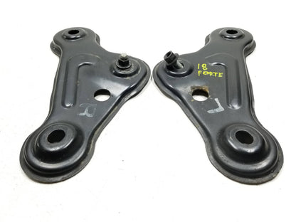 2018 Kia Forte Front Crossmember Subframe Stay Bracket Pair OEM 49k Miles