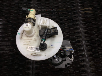 11 12 13 14 15 Chevrolet Cruze Gas Fuel Pump 13503108a OEM