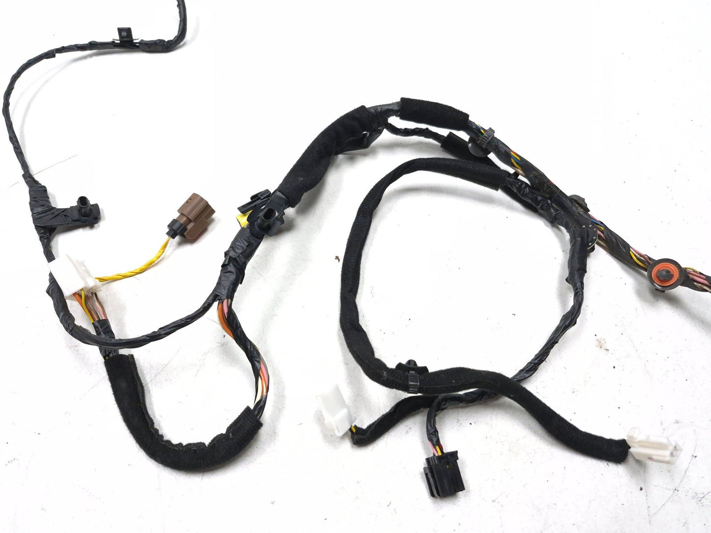 2014 Hyundai Accent Front Right Door Wire Harness OEM 91610-1r165
