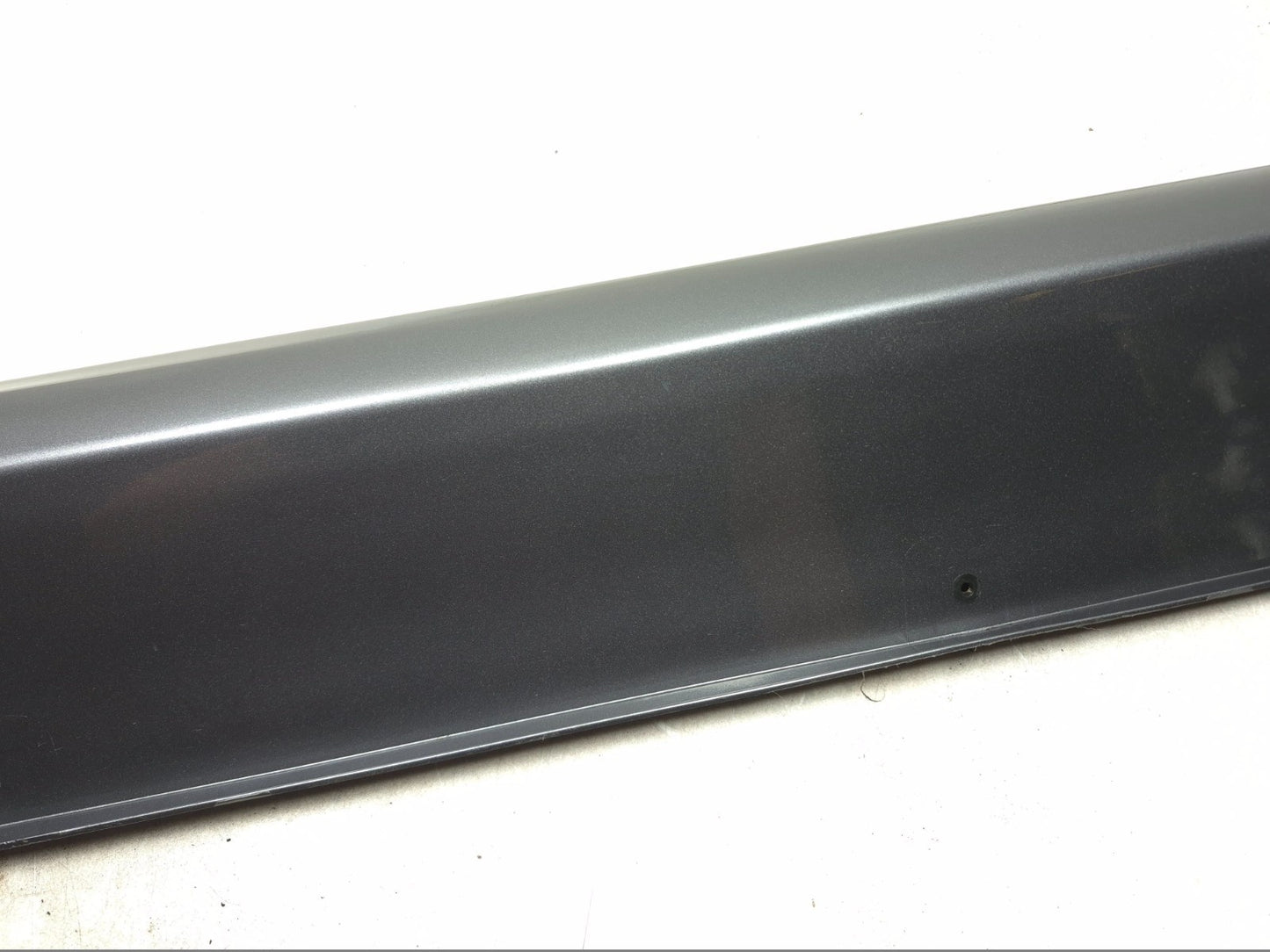2018 Hyundai Sonata Skirt Rocker Panel Molding Left & Right Pair OEM