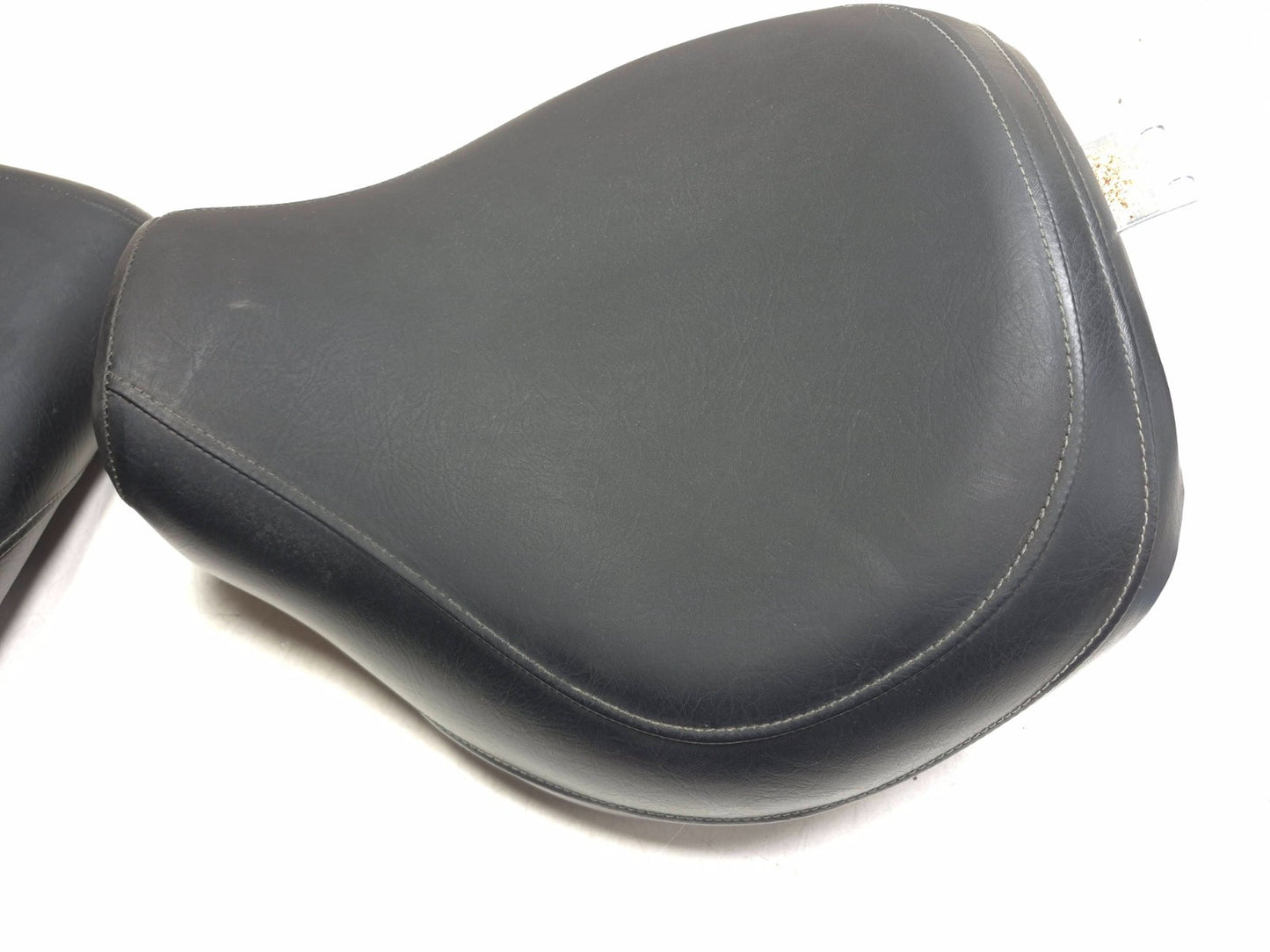 2004 Suzuki Intruder Vl800 Boulevard C50 Seat Front & Rear OEM