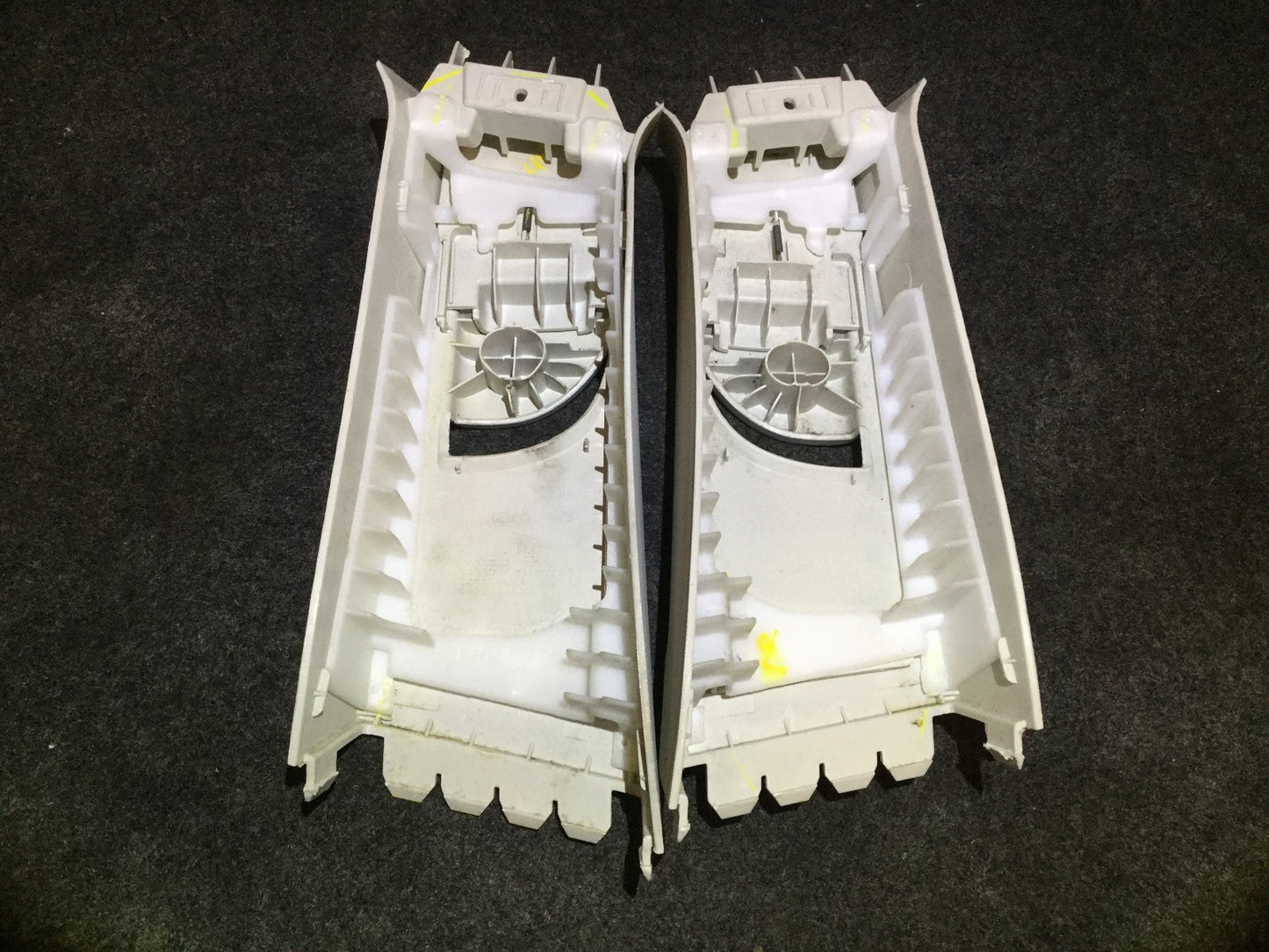 2010 Chrysler Sebring Front Upper B-pillar Trim Cover 2pcs OEM