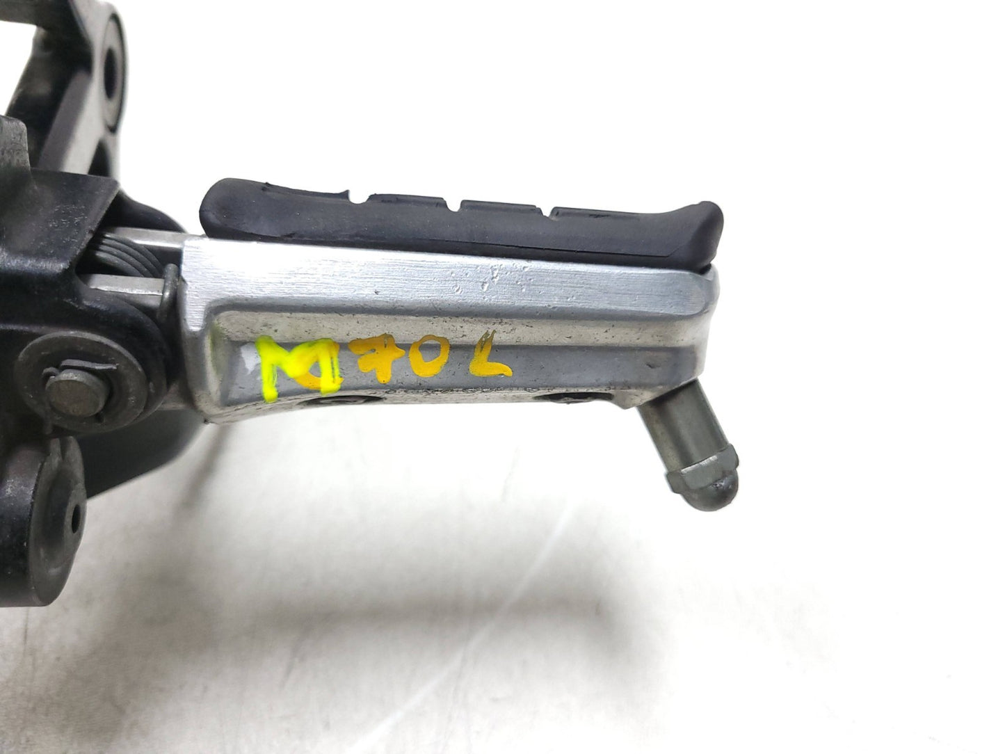 1987 1988 Honda Cbr1000f Front Right Foot Peg & Bracket W/ Brake Pedal OEM