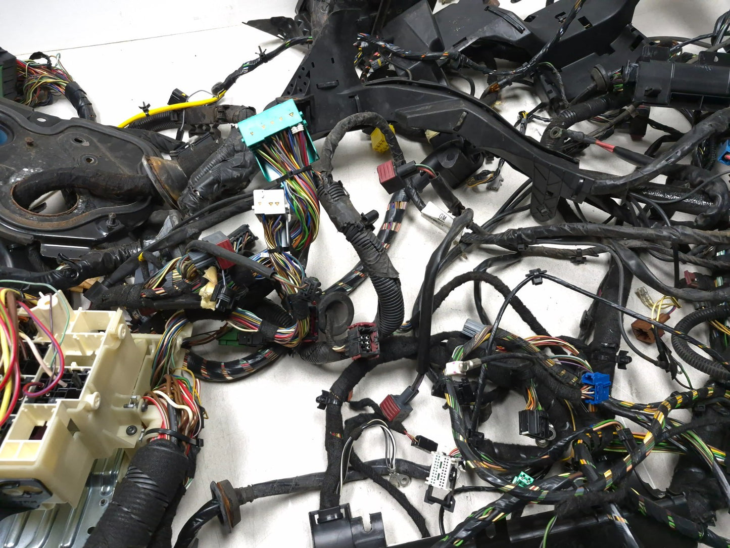 2007 Saab 9-5 Aero Main Dashboard Interior Wiring Harness W/ Fuse Box OEM