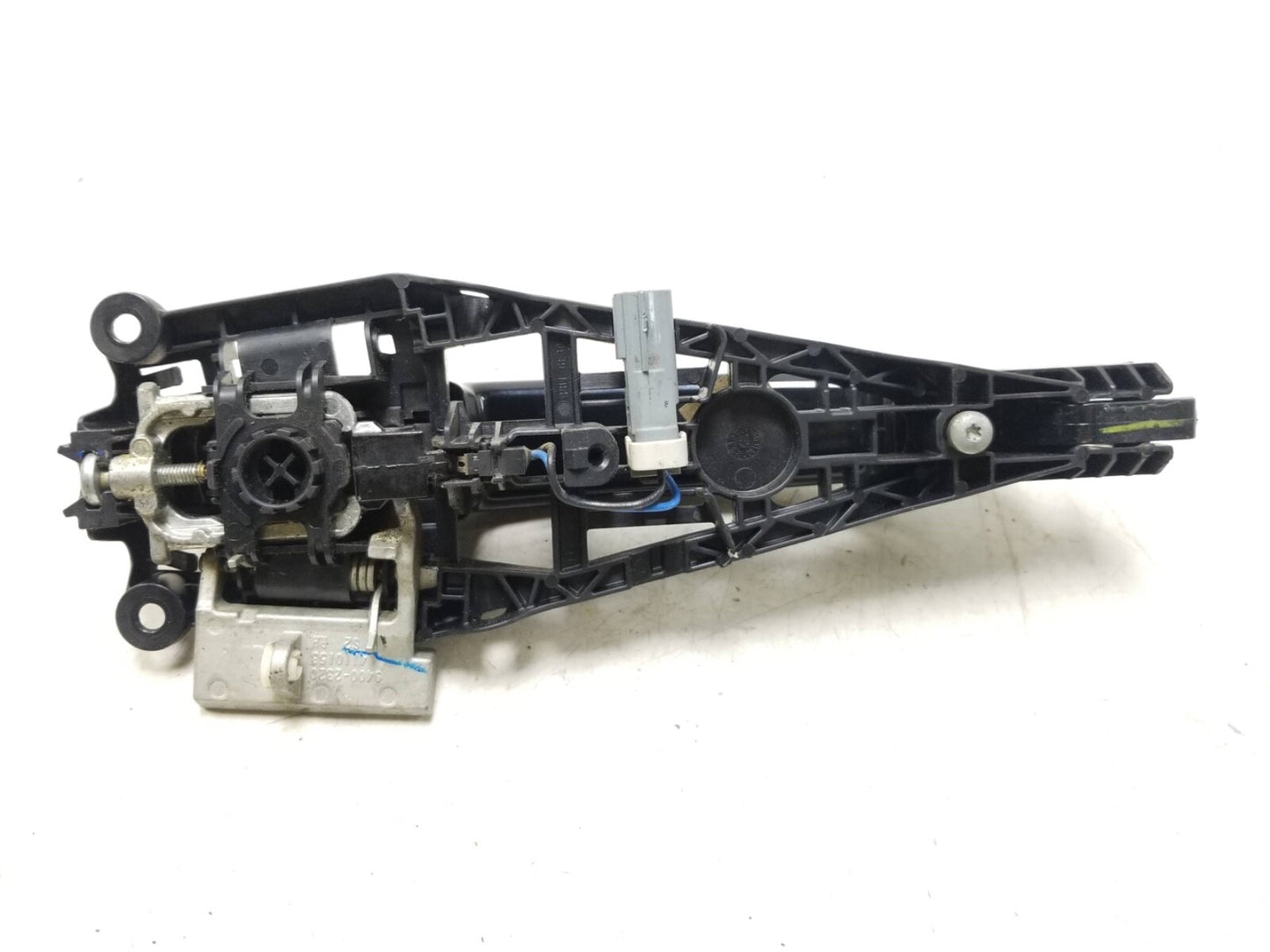 2010 - 2016 Cadillac SRX Exterior Door Handle Rear Passenger Side Right OEM