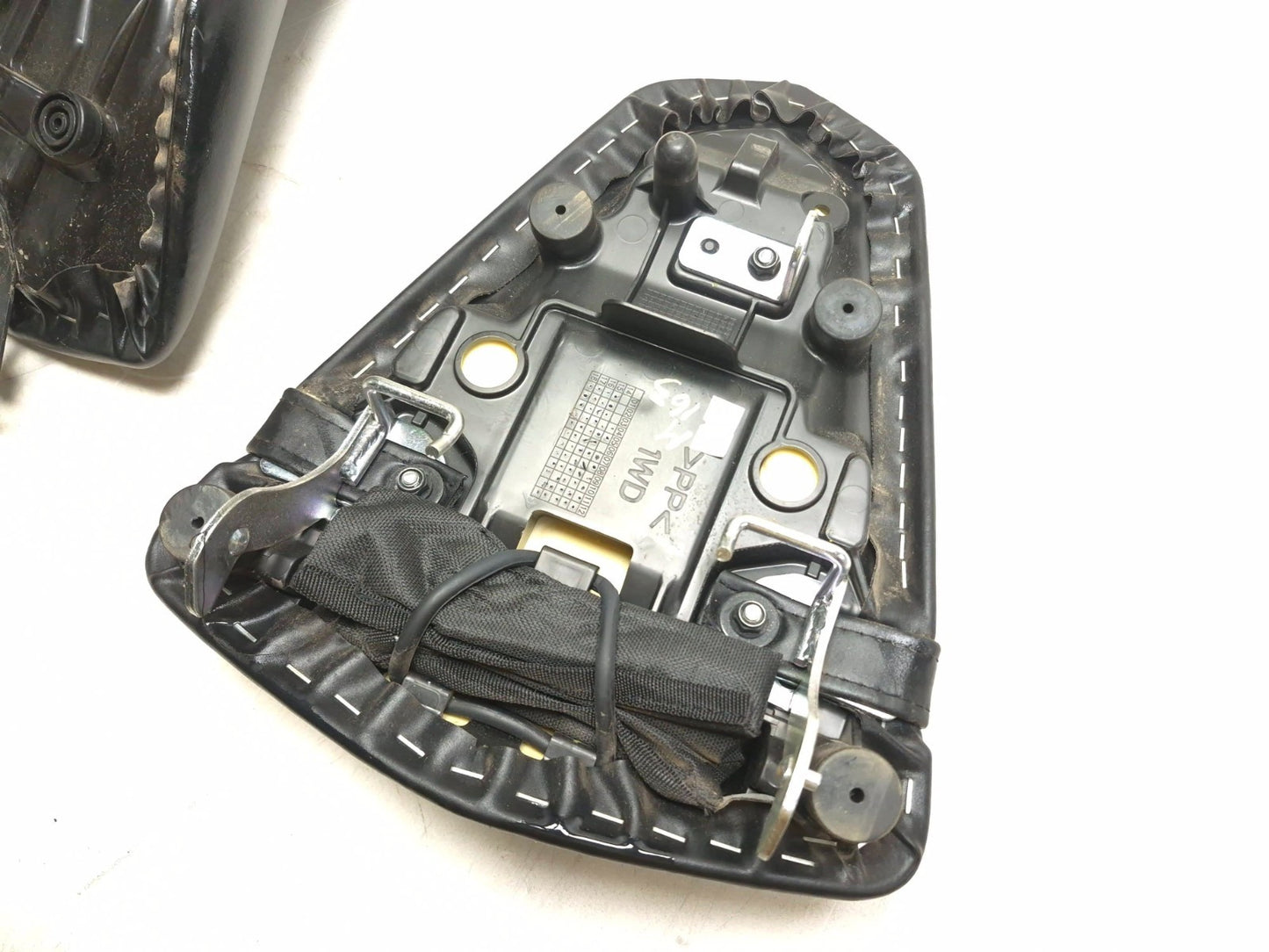 2024 Yamaha R3 Yzfr3 Seat Front & Rear Pair OEM
