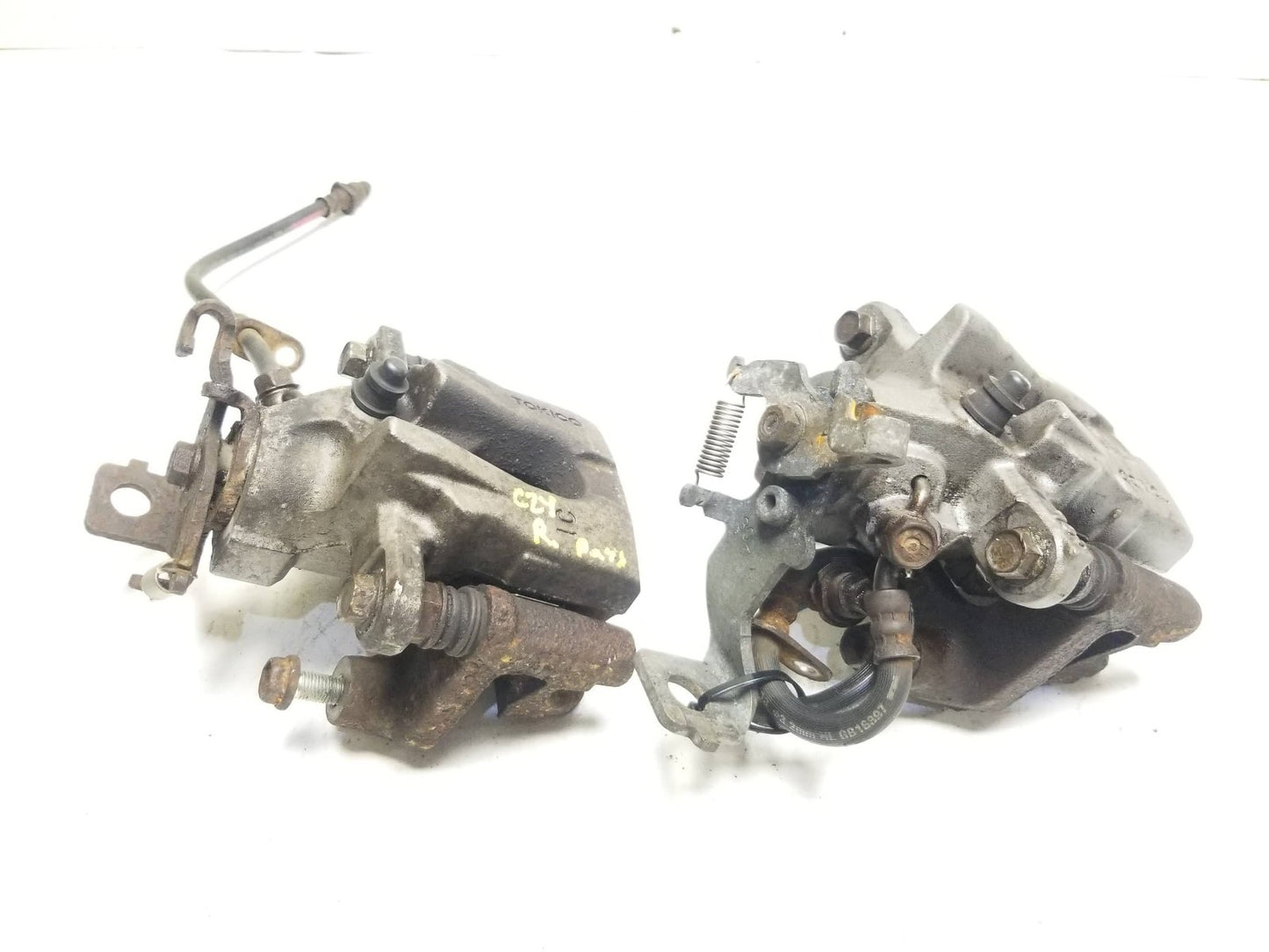 11-17 Lexus CT200h Rear Brake Caliper Left & Right Pair Oem✅